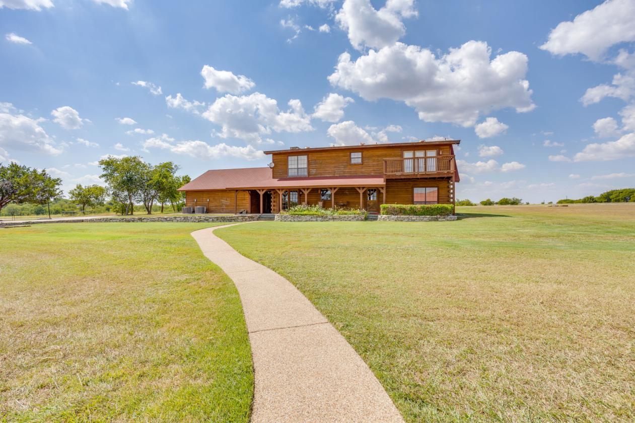 67-Acre Working Ranch & Luxury Log Home - photo 6