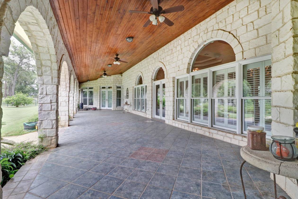 San Antonio Area 50+ Acre Luxury Equestrian Ranch Estate, Big