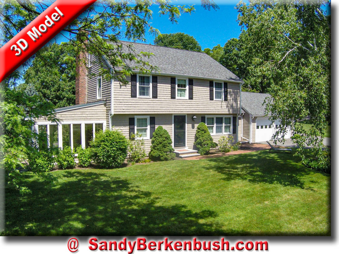 Equestrian Beauty on 5+ Acres Framingham, Middlesex County