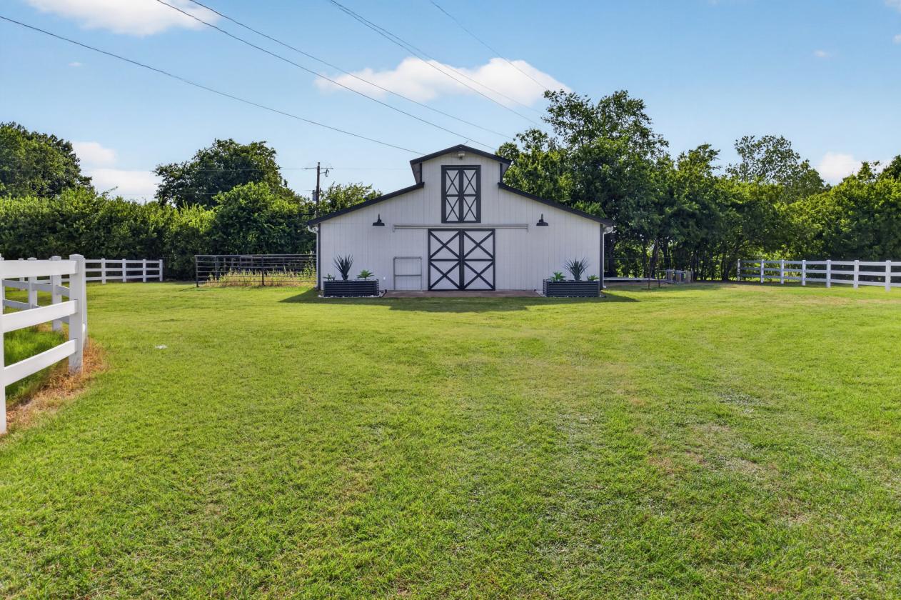 3.8 Acres Just Minutes Away from the City - photo 27
