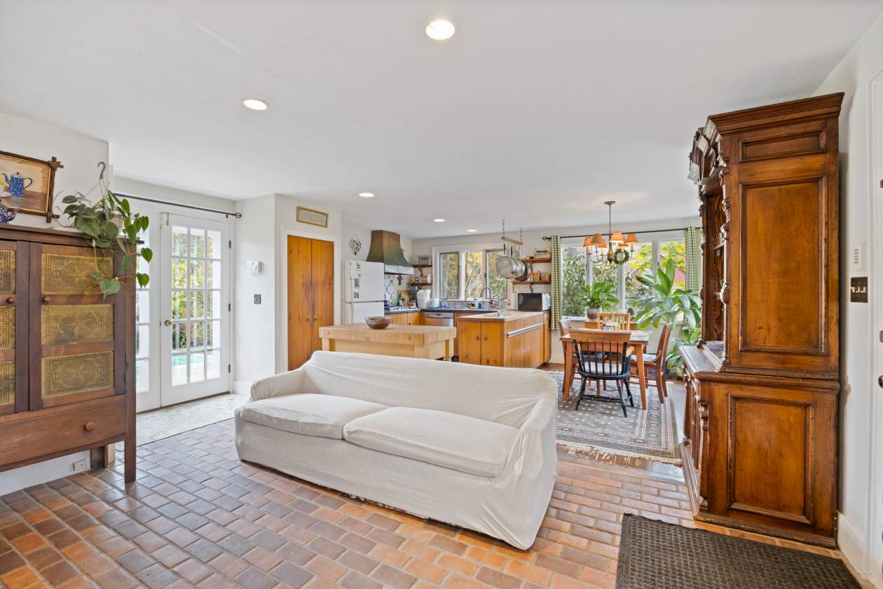 Ready-To-Use Equestrian Property - photo 11