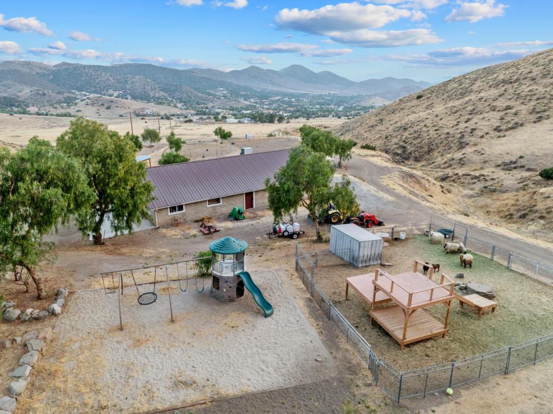 BEAUTIFUL AGUA DULCE VIEWS 160 ACRES - photo 9