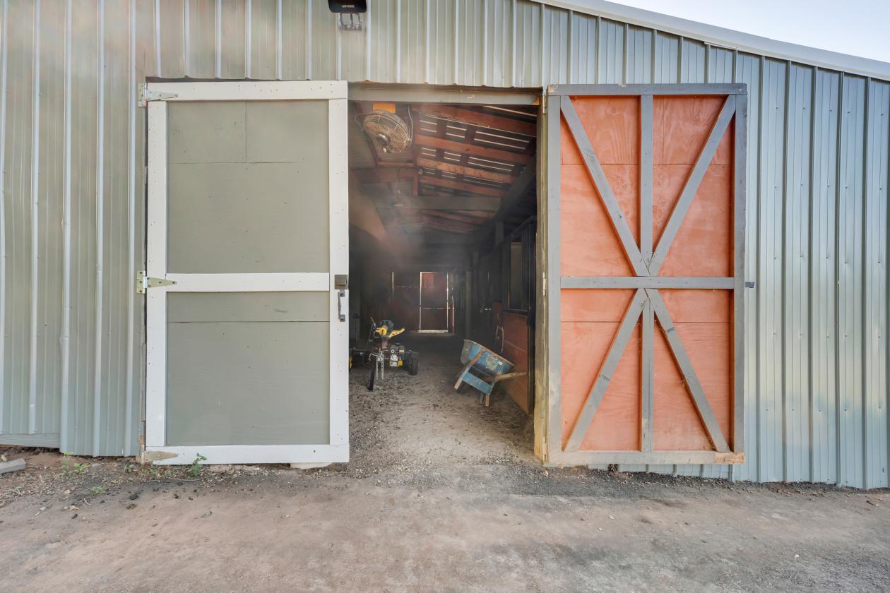 Luxury 79-Acre Horse Farm with 24-Stall Barn - photo 15