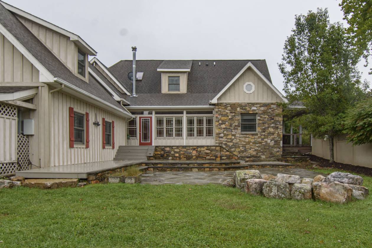 Luxury Home with Creek Frontage - photo 3