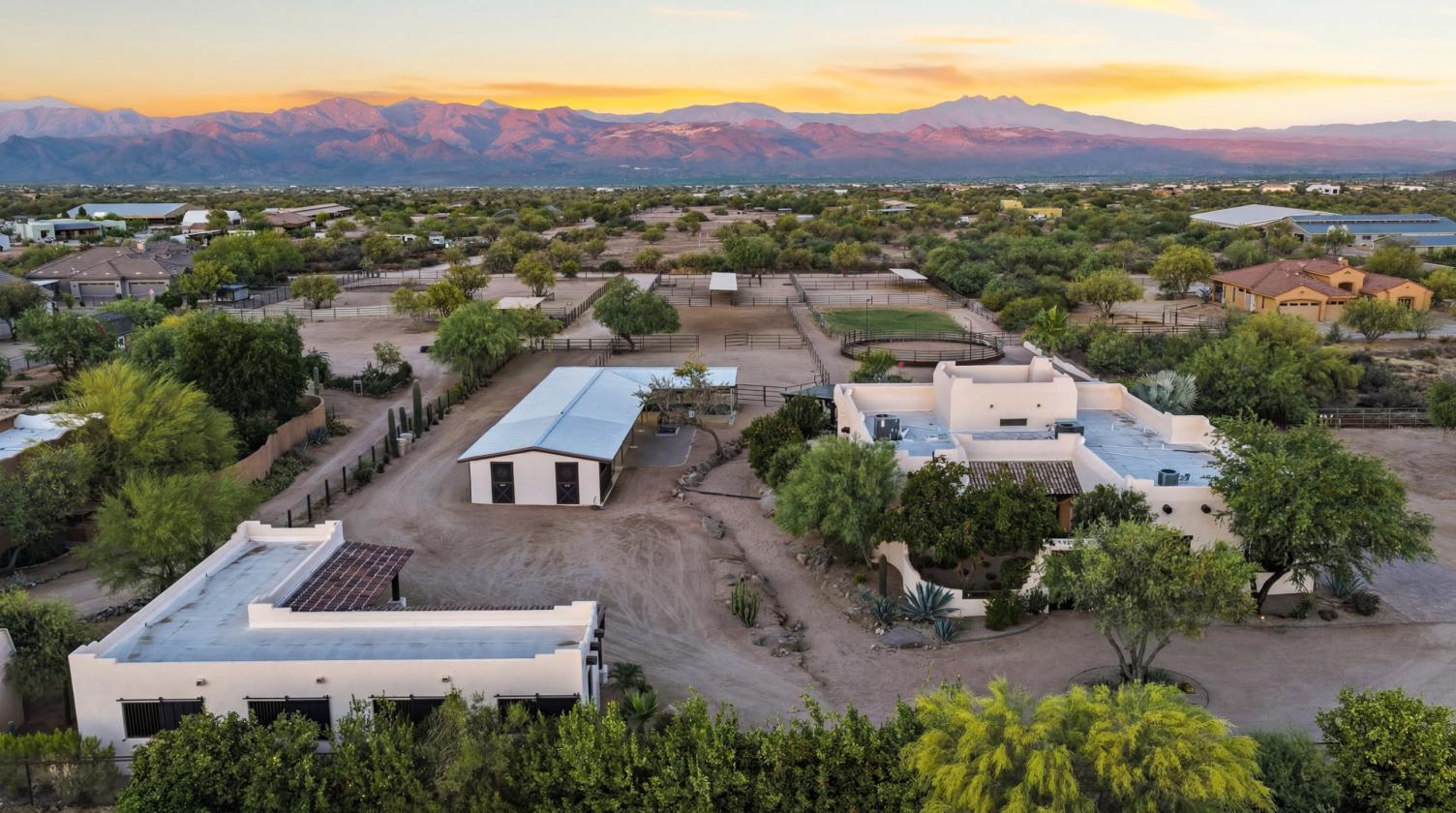 Refined Equestrian Estate - photo 28