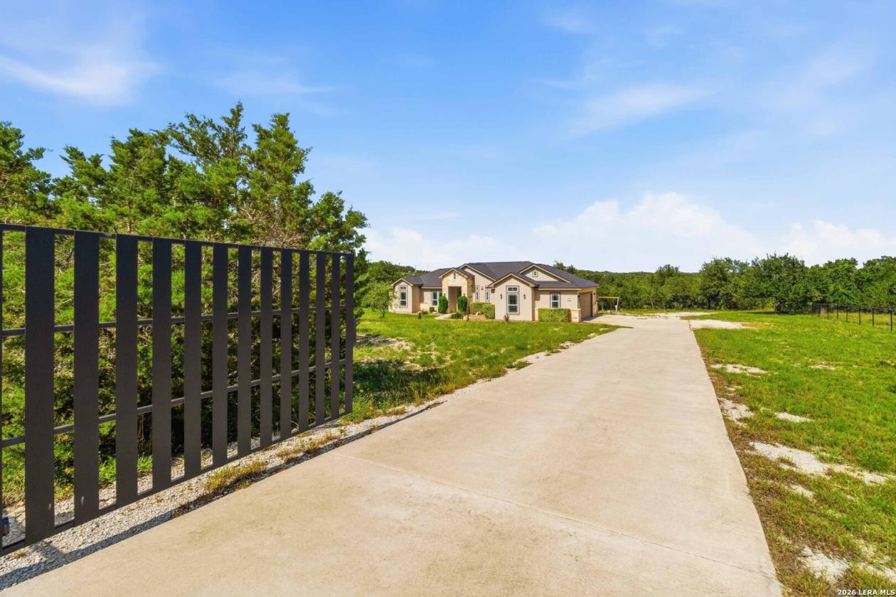 Hill Country Views! - photo 3