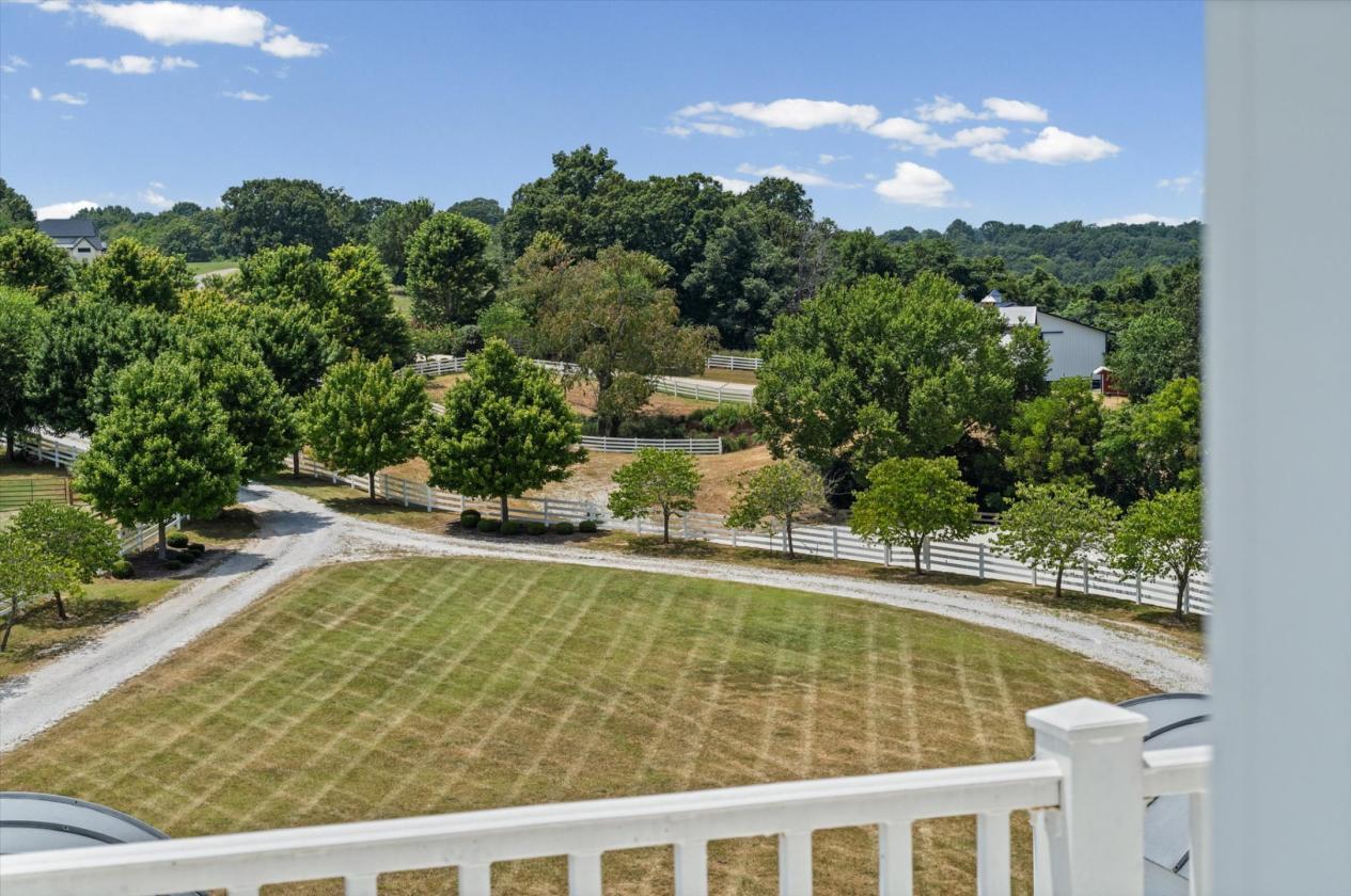 Luxury Lake Front Estate w/ Indoor & Outdoor Arena - photo 5