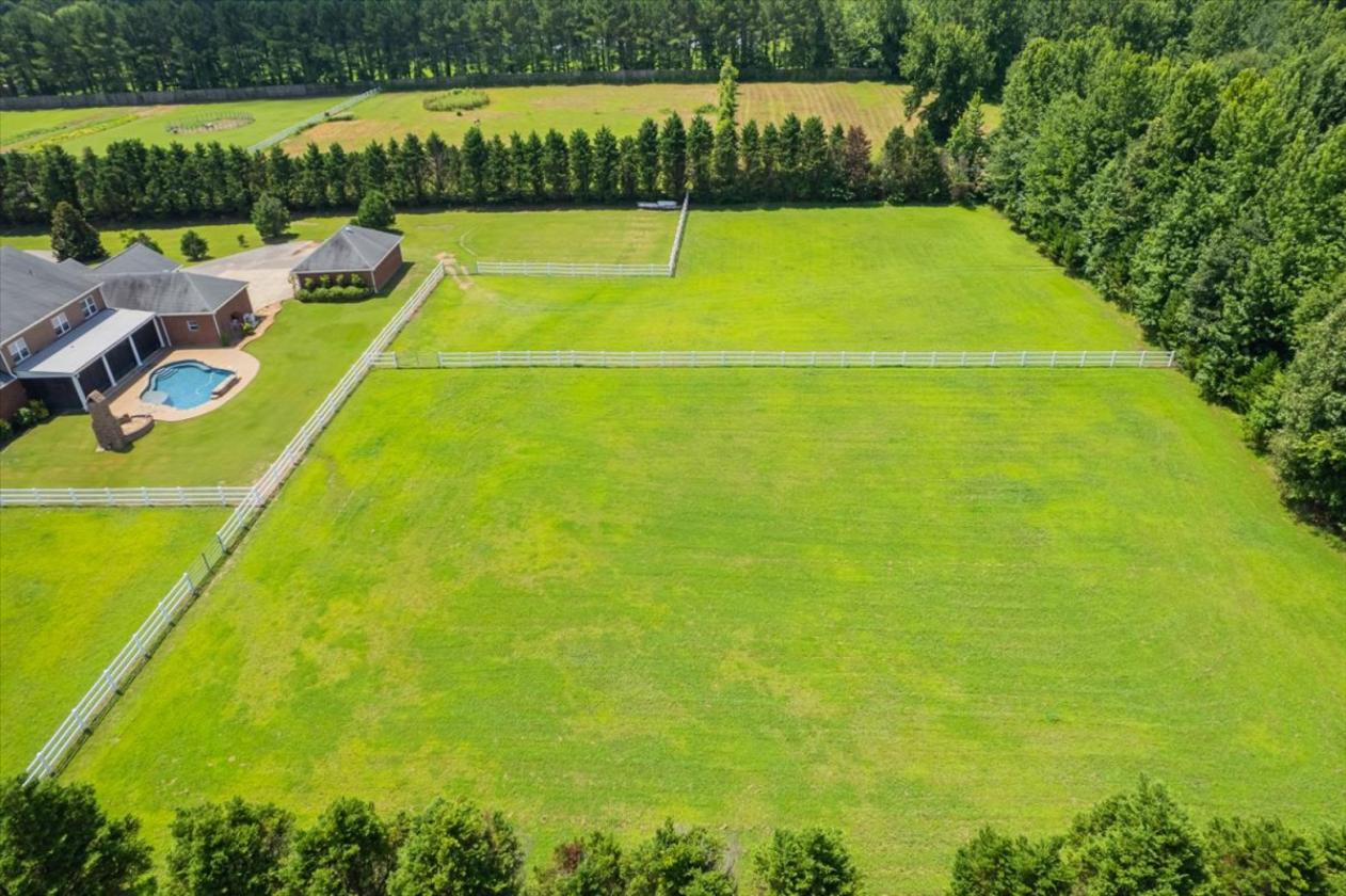 Luxury Equestrian Estate on 13.5 Acres - photo 28