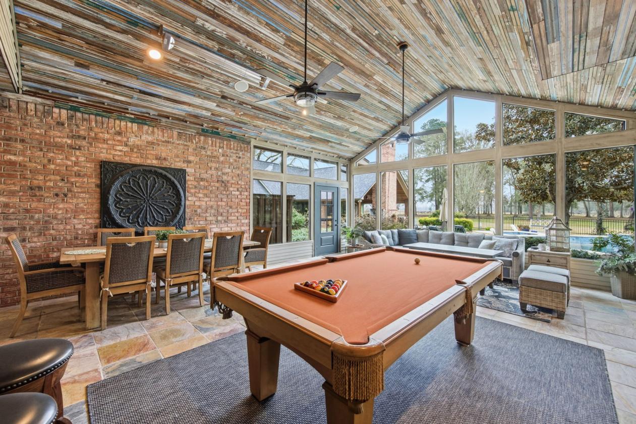 Extraordinary Luxury Equestrian Retreat on 7.1 AC - photo 20