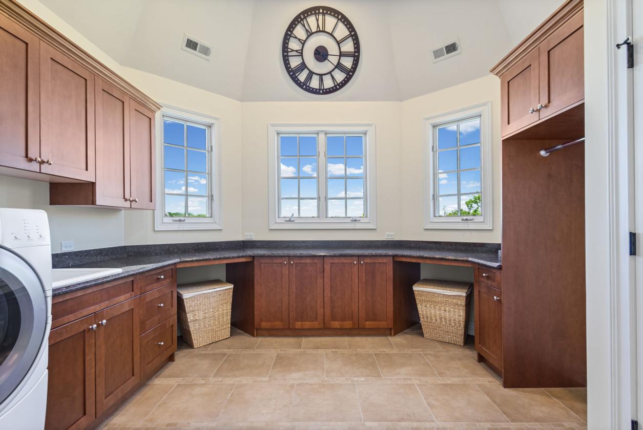 Luxury Estate with Equestrian Potential - photo 16