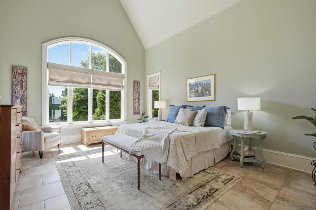 Luxury Equestrian Estate on 11.6 Acres - photo 9