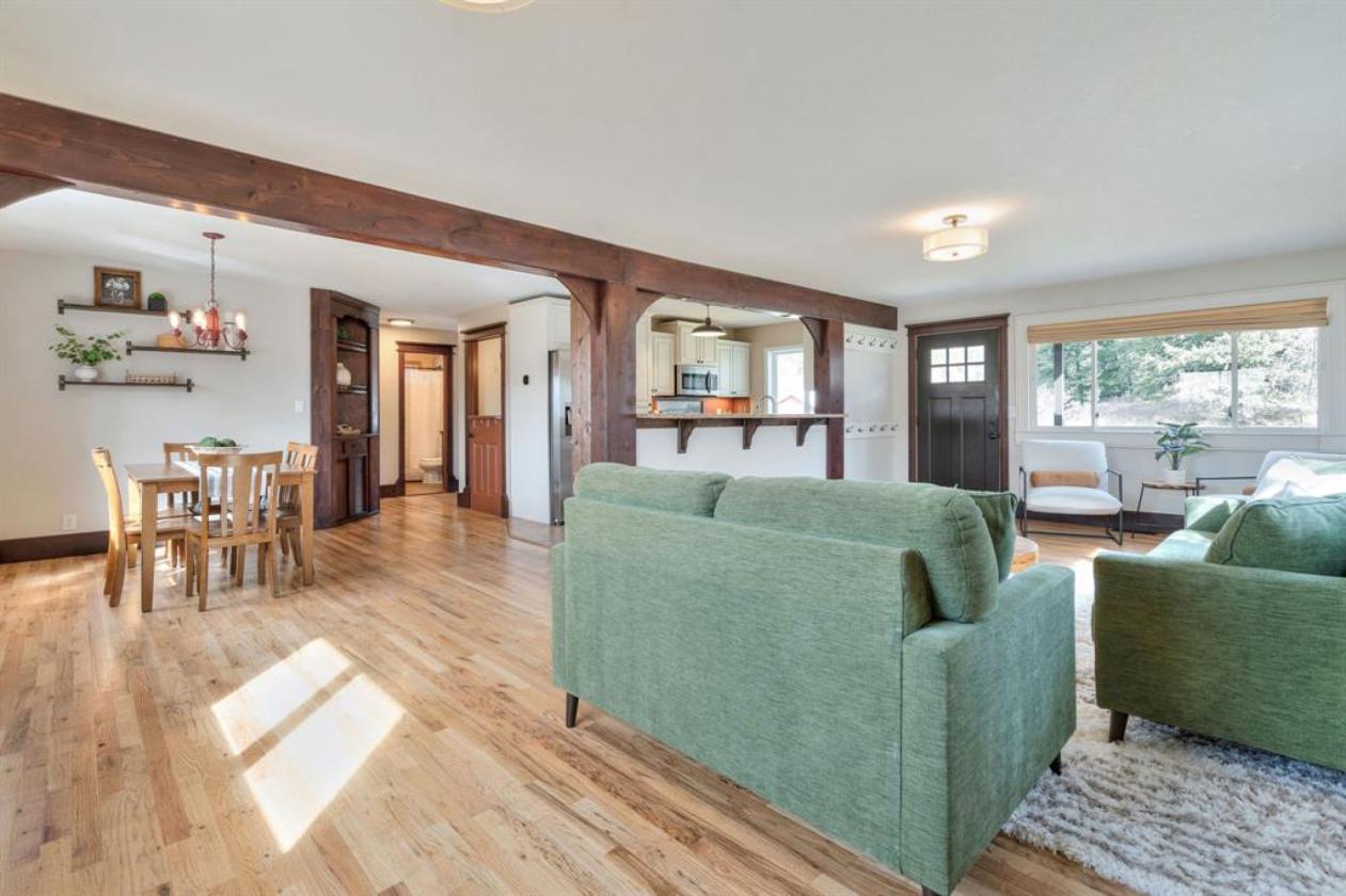Equestrian Estate | Home, Acreage & 360° Views - photo 17
