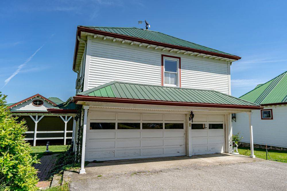 Historic Undulata Farm 92 acre Equine Property Shelbyville, Shelby