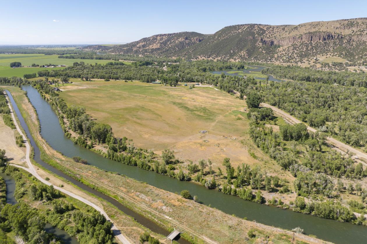 Beautiful Horse Property near the Snake River! - photo 12