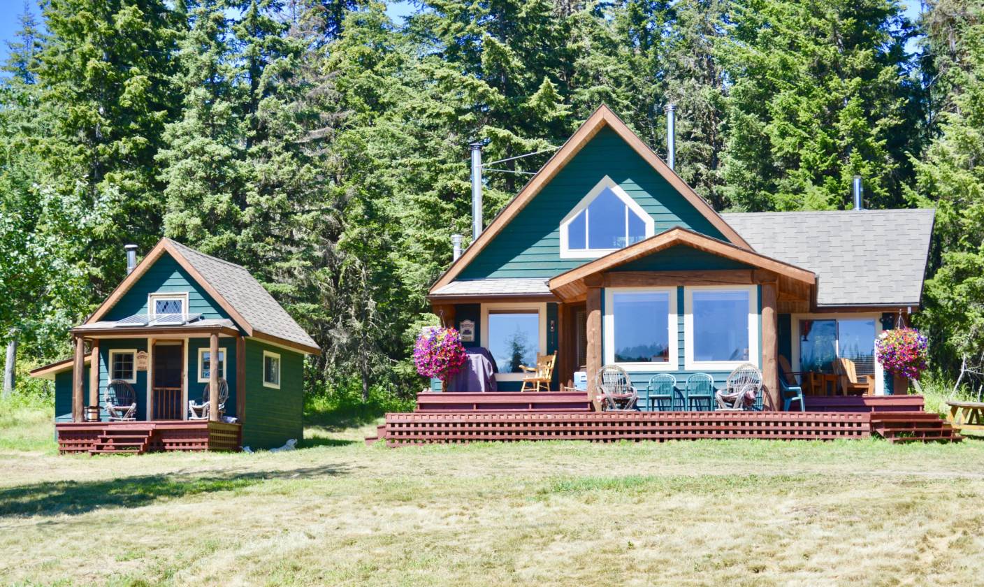 LIMESTONE MOUNTAIN RANCH HORSES, CATTLE, RECREATION Big Lake Ranch