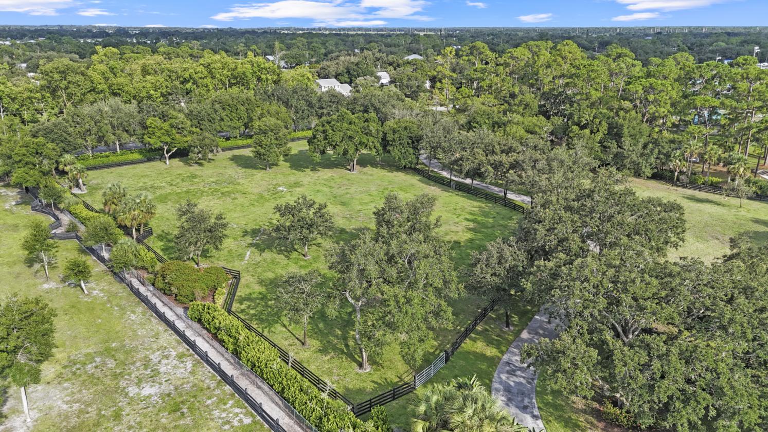 Premier 19.62 Acre Equestrian Estate in SW Florida - photo 6