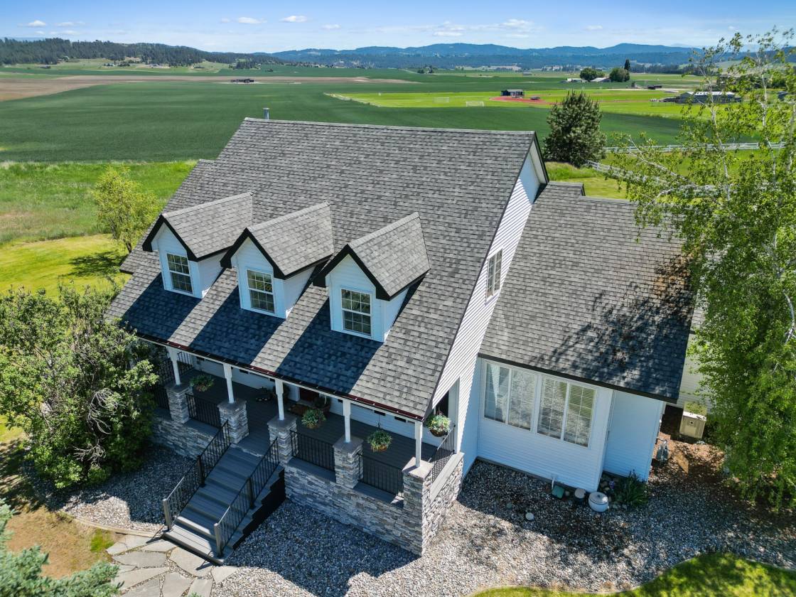 Horse Property for sale.