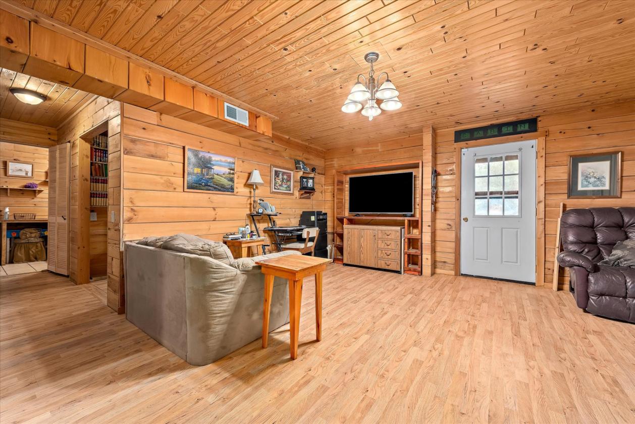 Custom Log Cabin on 9 Acres with 2 Horse Stalls - photo 11