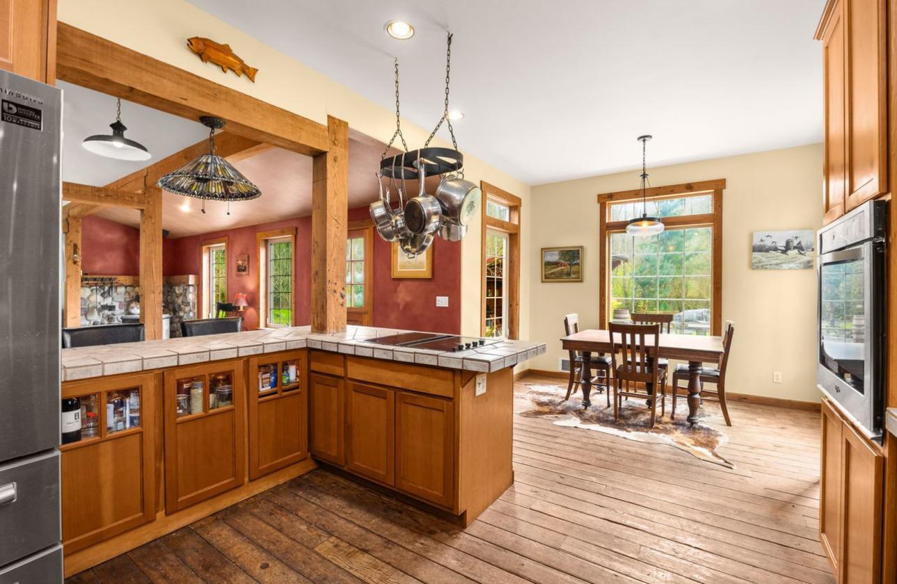 Humble Rustic Equestrian estate - photo 8