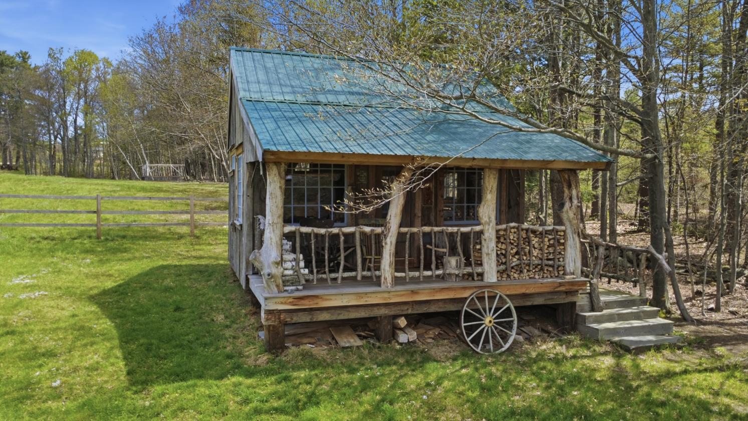 Equestrian Estate with Stunning Antique Farmhouse - photo 21
