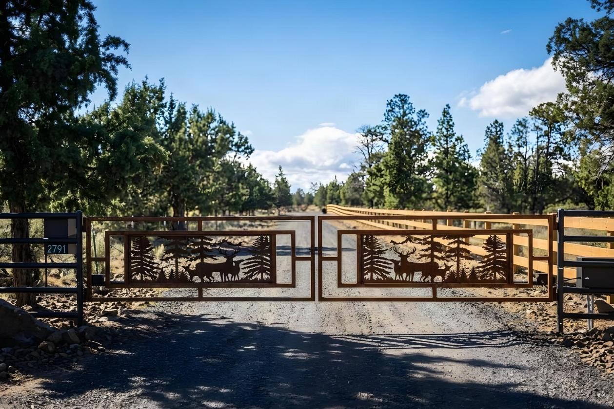 Incredible Views, 10 Acre Central Oregon Paradise - photo 7