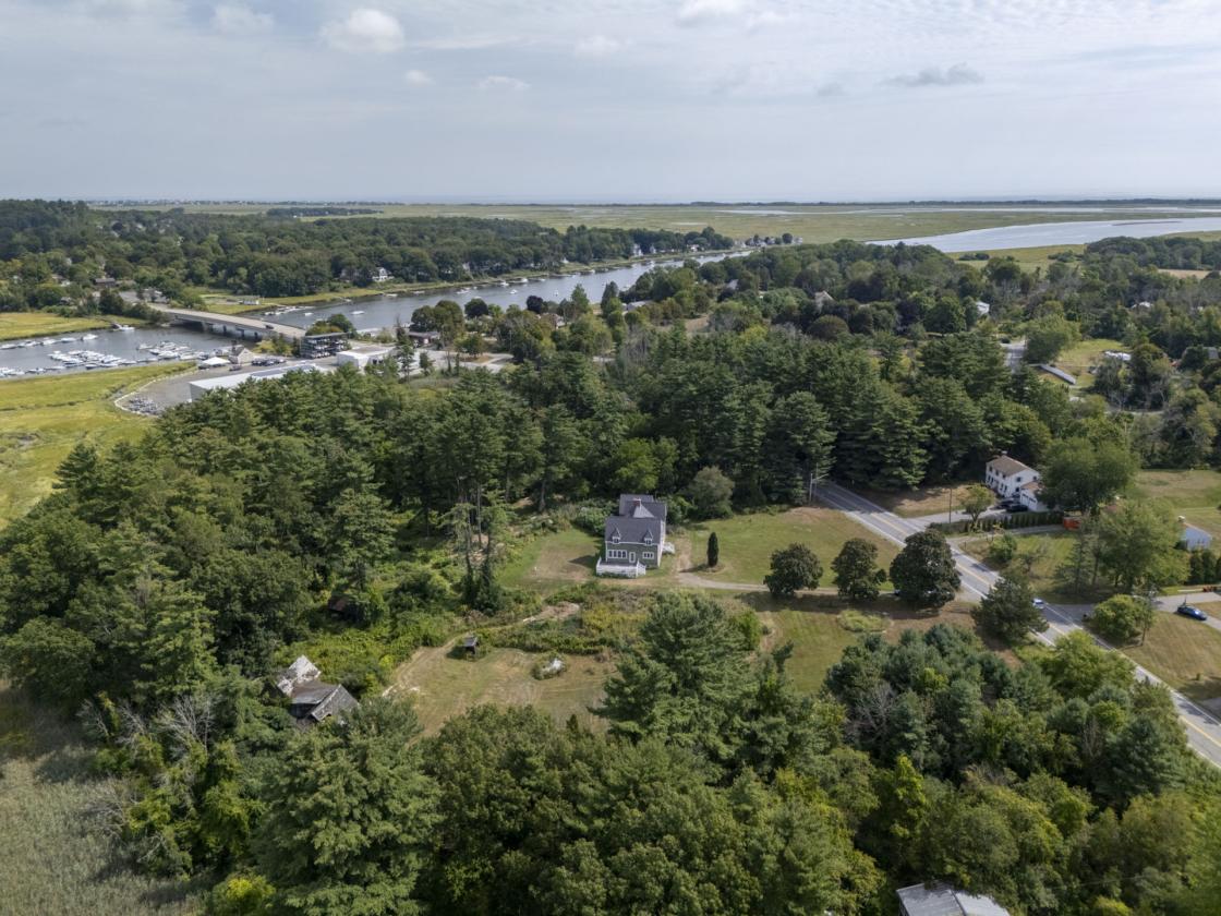 16.9 acres of equestrian potential with marshland - photo 5