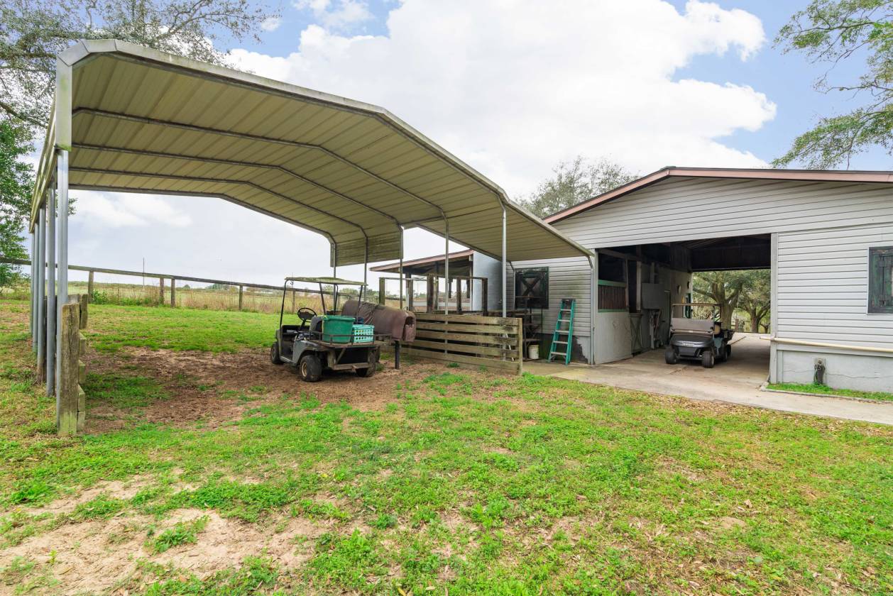 10 ACRE HORSE FARM Dade City, Pasco County, Florida