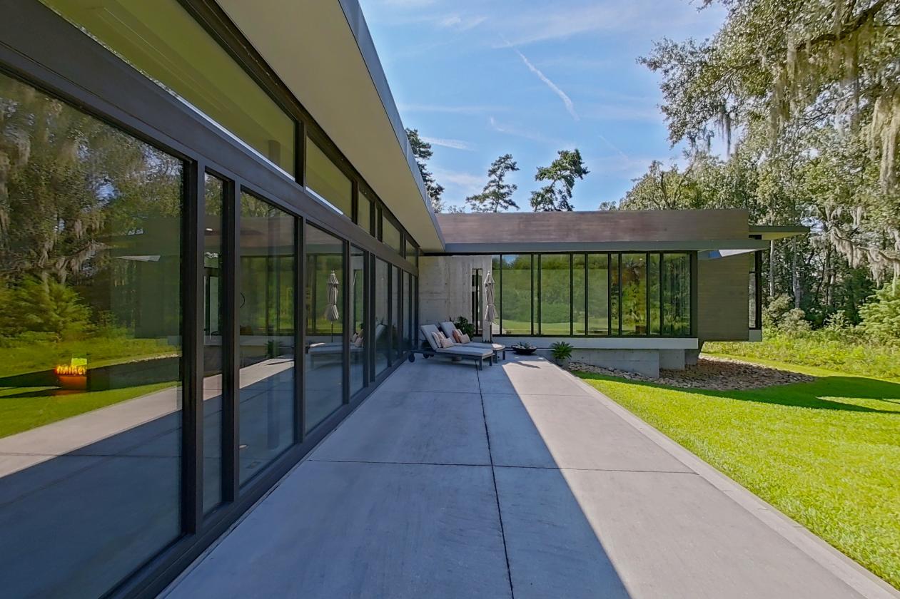 ONE-OF-A-KIND HOME IN EQUESTRIAN COMMUNITY - photo 7