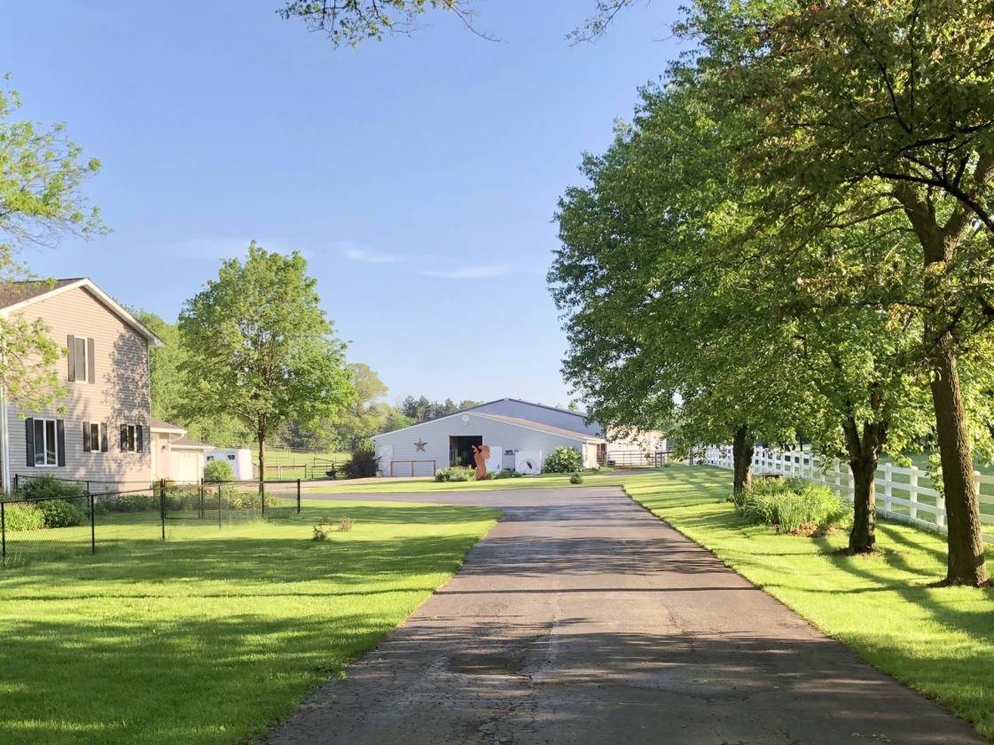 Country setting horse property six miles from downtown Rochester Rochester, Olmsted County