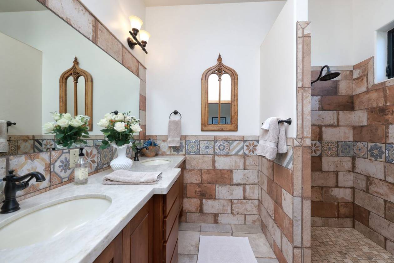 EXQUISITE EQUESTRIAN ESTATE - photo 20