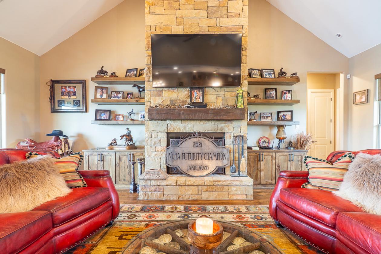 Scenic 64 Acre Horse & Cattle Property - photo 19
