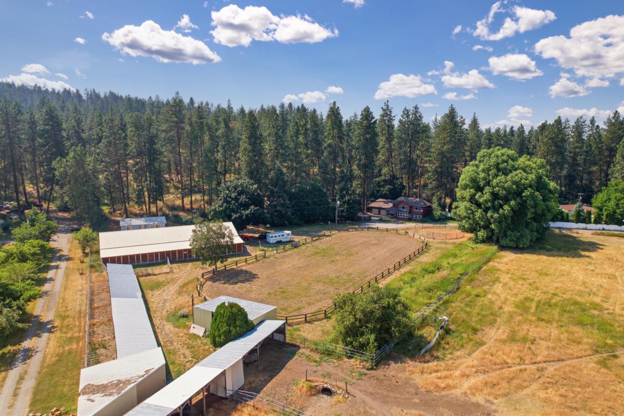 Turnkey Equestrian facility on Idaho/WA State line - photo 4