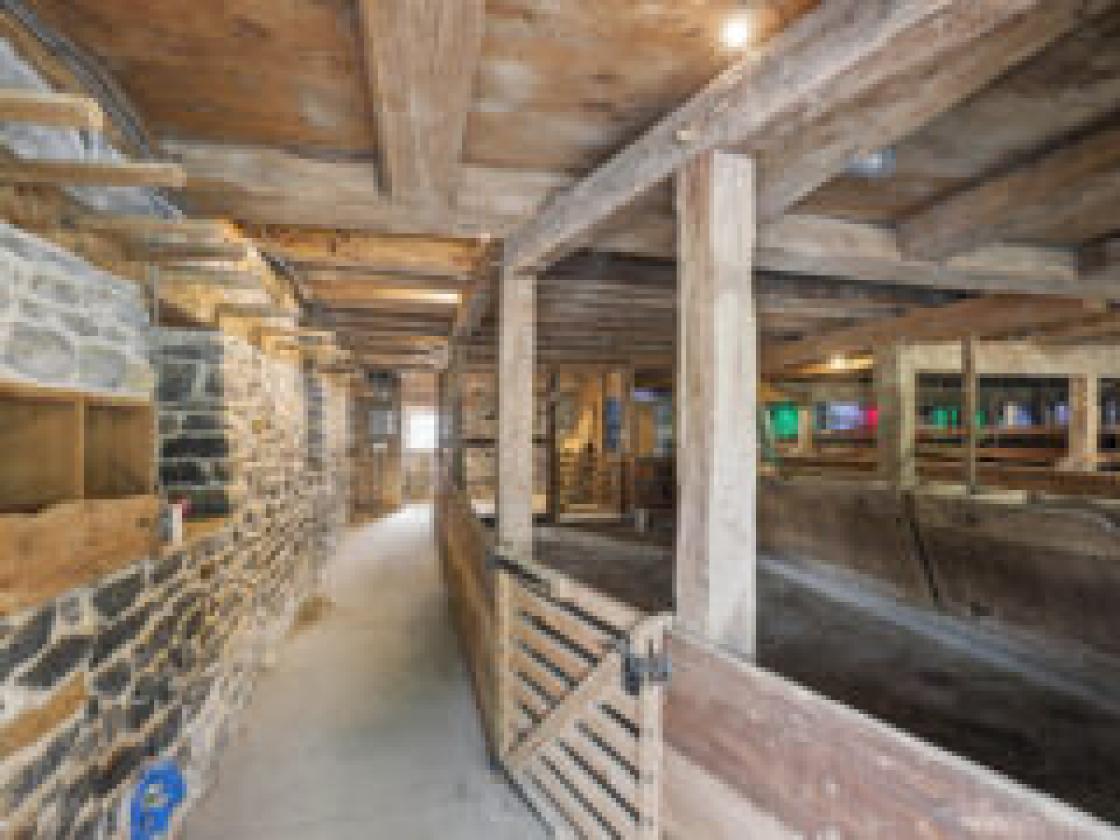 Once in a lifetime property! - photo 20