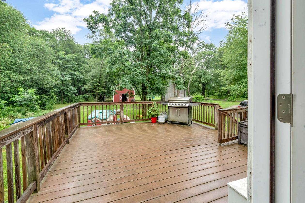 Serene 7.74 Acre Equestrian/Hobby Farm! - photo 29