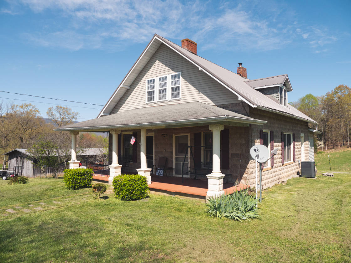 111 Acre Southwest Virginia Gentleman's Farm for sale in Ewing