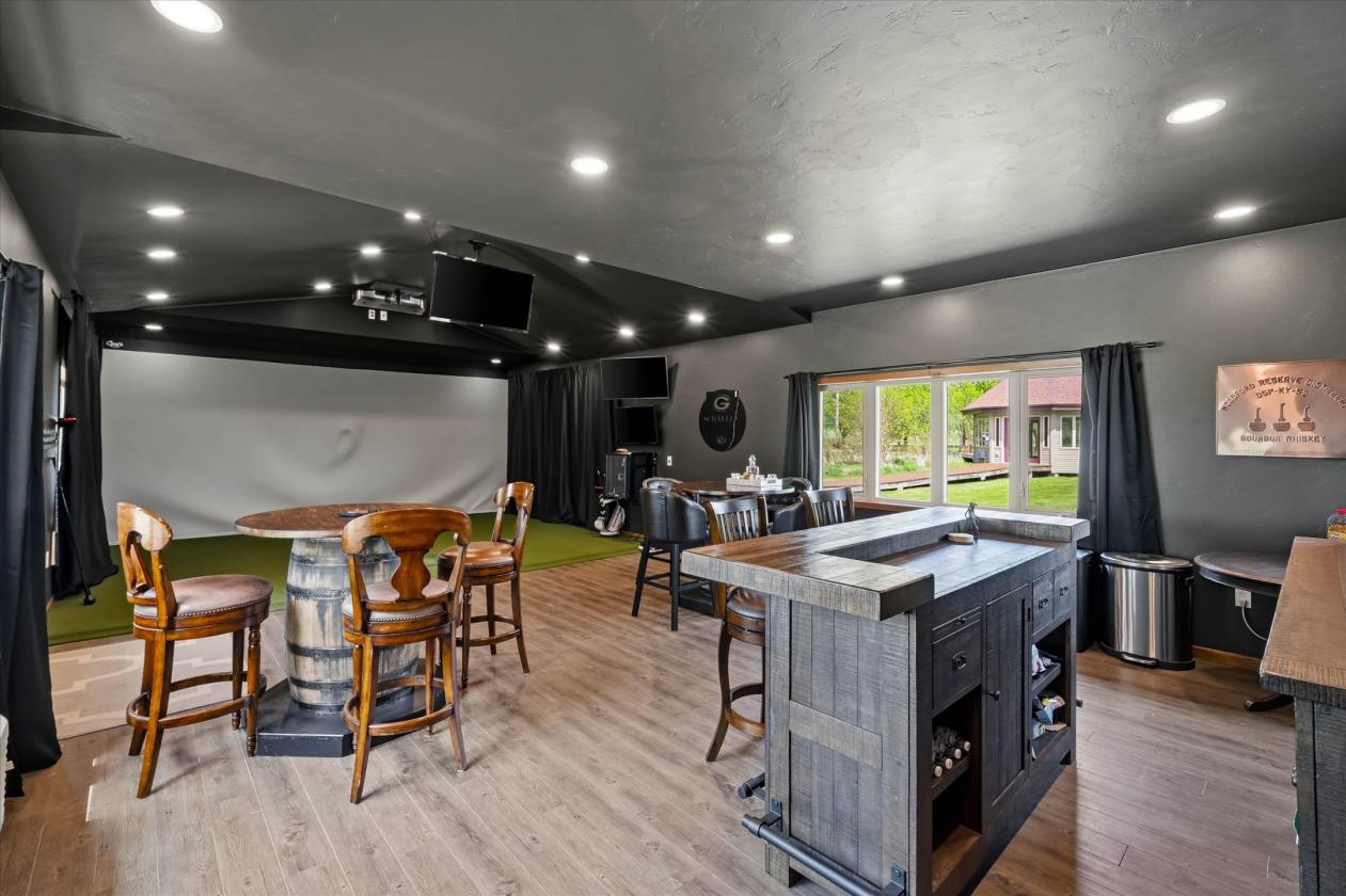 Luxury Equestrian Estate w/ Indoor & New Outdoor - photo 13