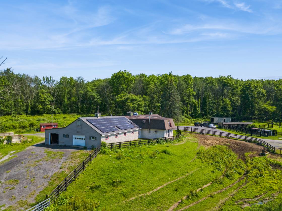 Horse Property for sale.
