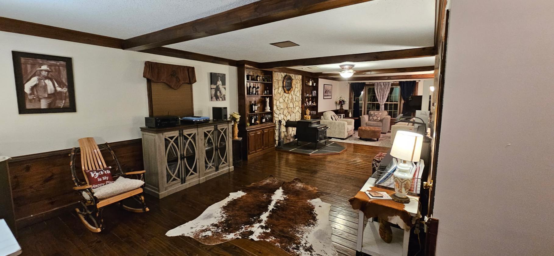 Equestrian Estate Bordering State Forest! - photo 14