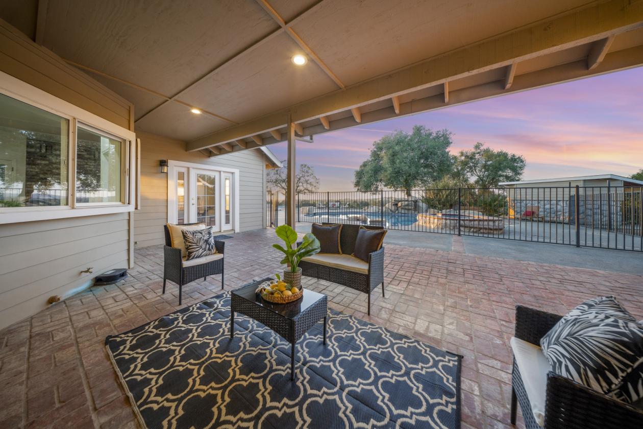 16 Acre Ranch with a View! - photo 10