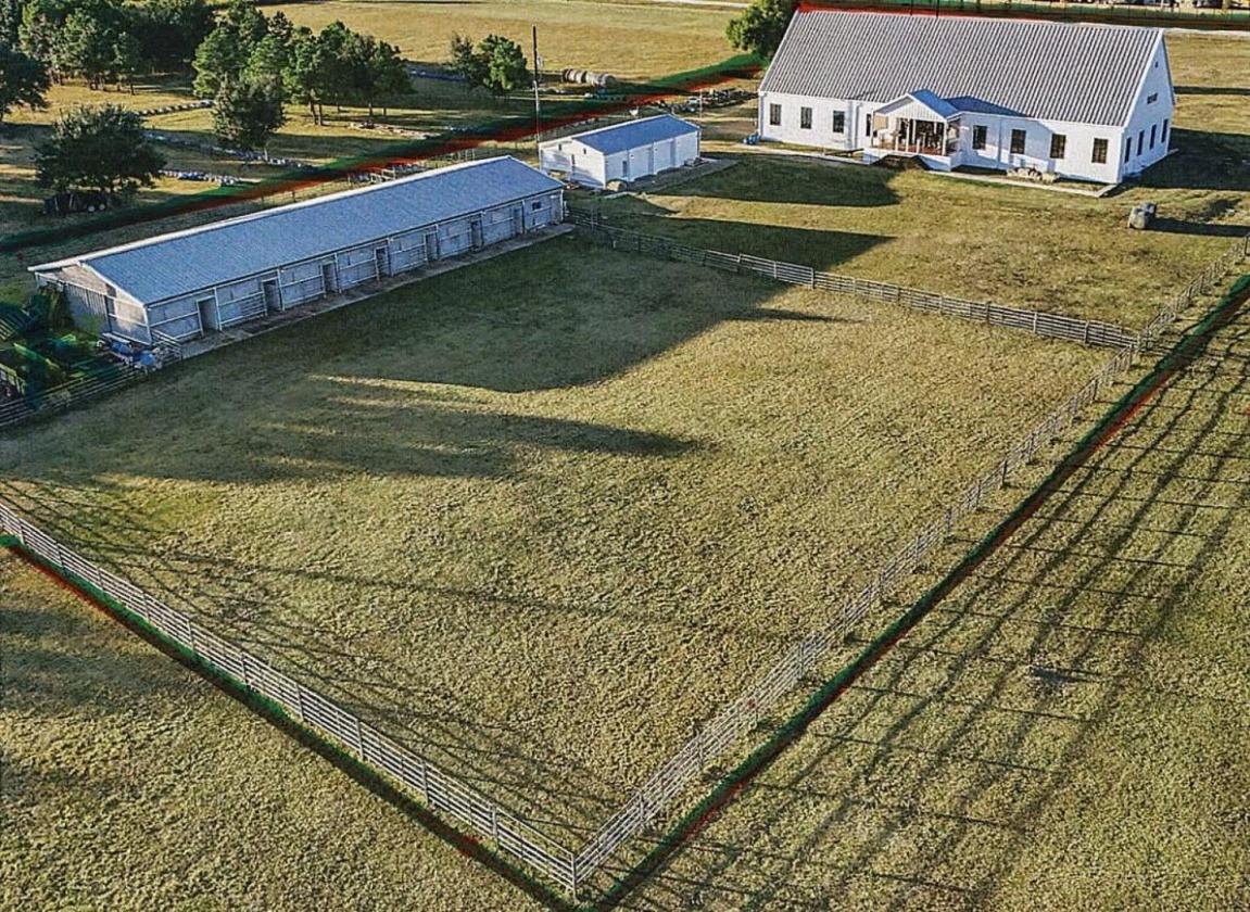 30 Acre Luxury Equestrian Estate | 8,100 SF Home - photo 5