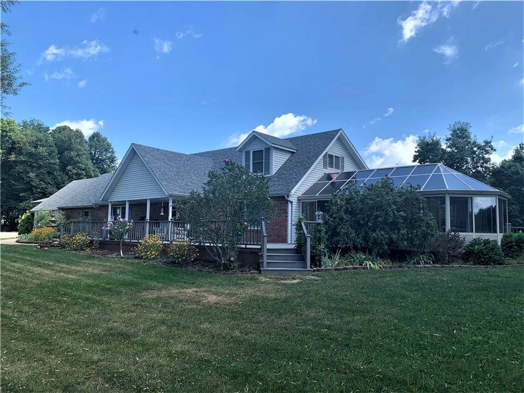 10 ac country estate. pastures. updated 4500 sf home and