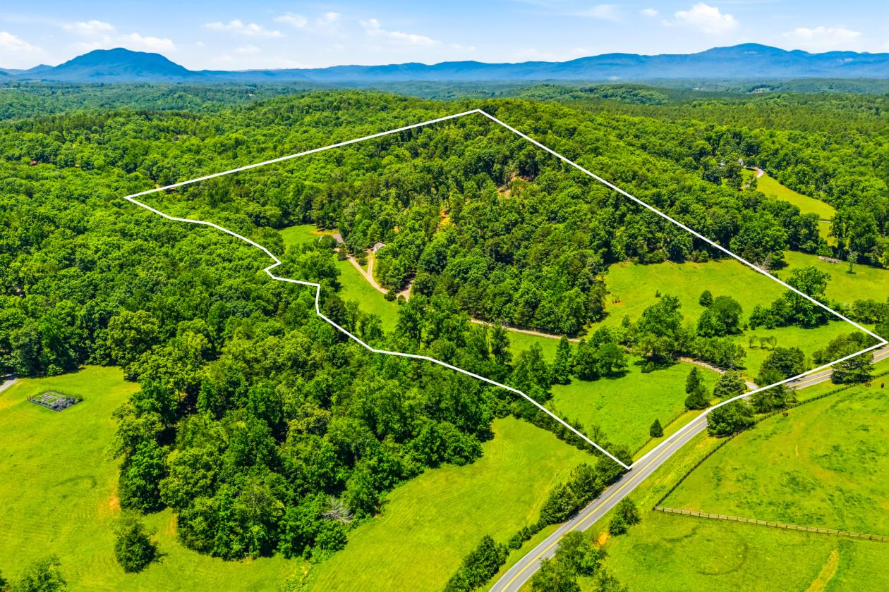 Equestrian estate with 40 acres - photo 10