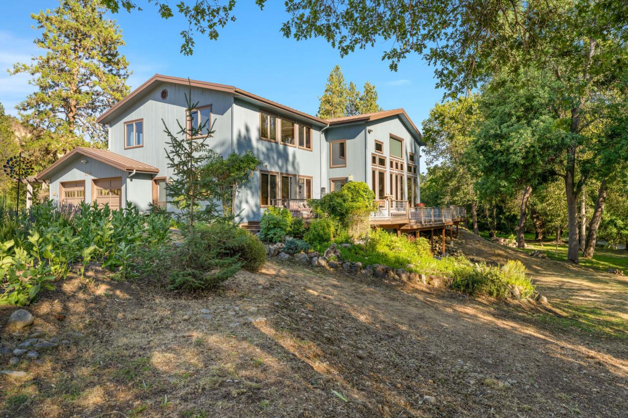 Applegate Riverfront Equestrian Property - photo 13