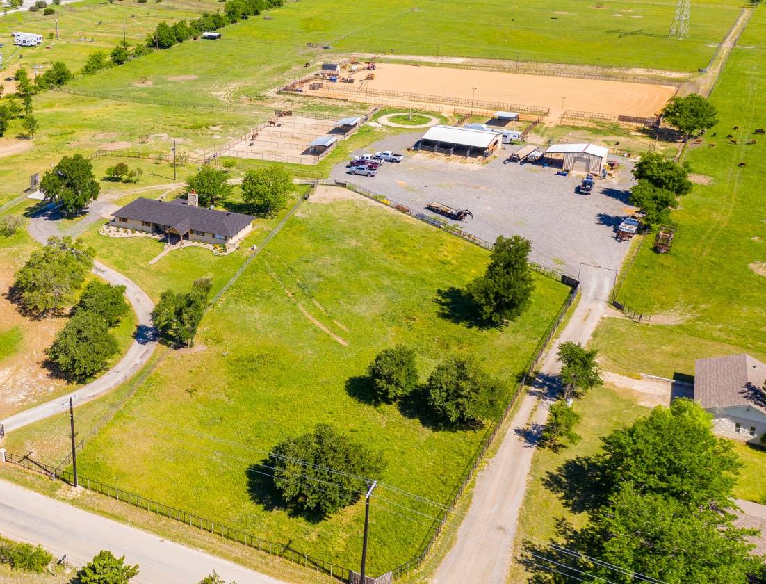 77 Ranch +/20 Acre Ranch with Horse Facilities Weatherford, Parker
