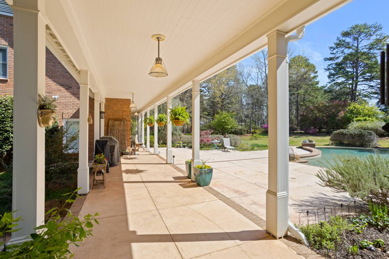 ROUX MANOR | AN EQUESTRIAN ESTATE & MINI FARM - photo 25