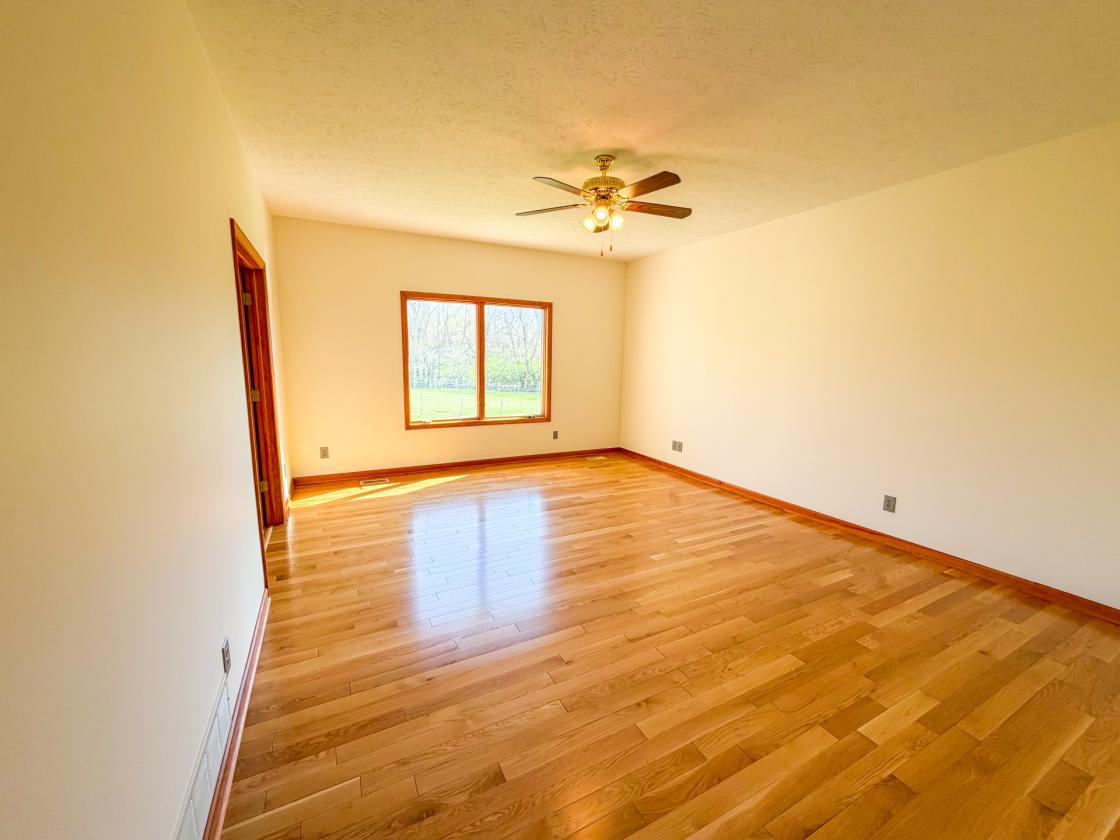 Traditional Ranch with Basement and Barn - photo 22