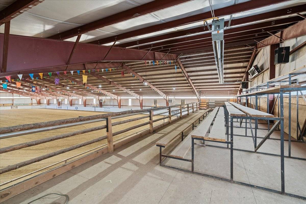 59.3AC, Irrigated Pasture, Indoor Arena, and Home - photo 1