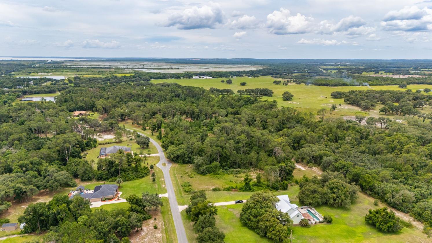 Beautiful Lot located in a gated Equestrian Area - photo 8