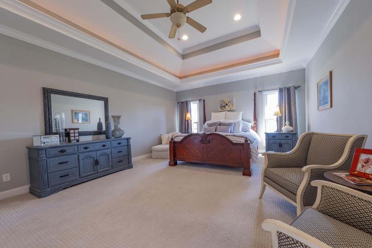 LUXURY HOME IN AMAZING EQUESTRIAN COMMUNITY - photo 17
