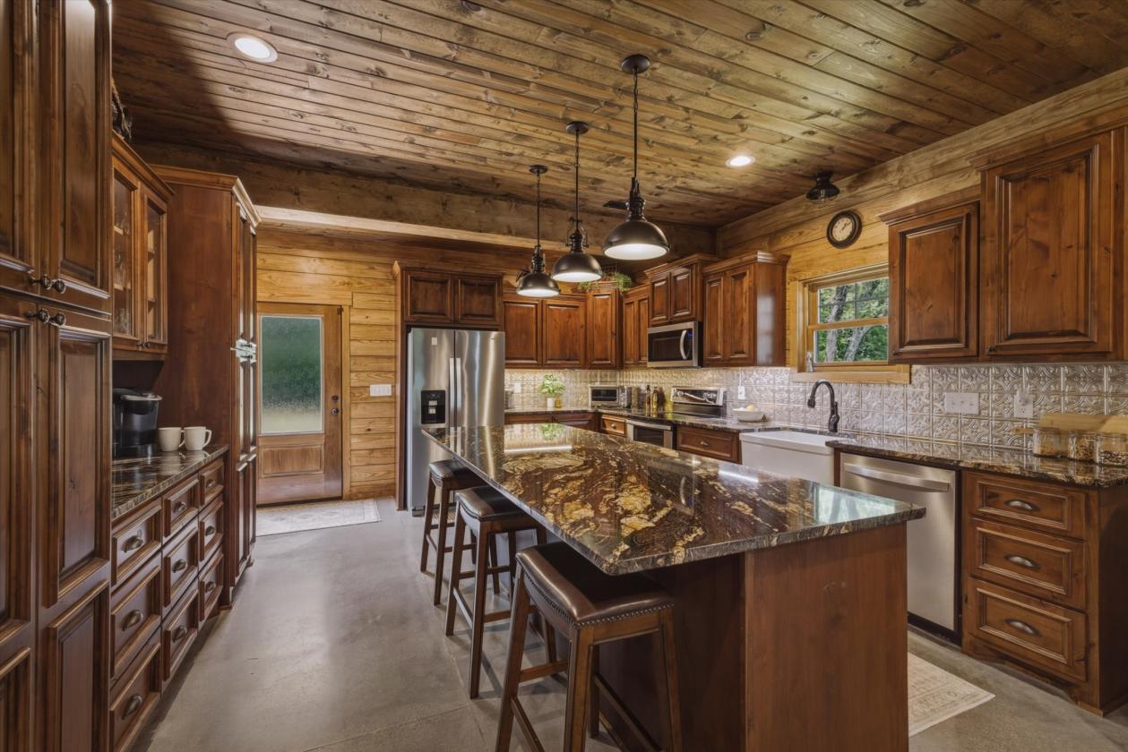 7 Acre Horse/Hobby Farm with Craftsman Style Home - photo 14